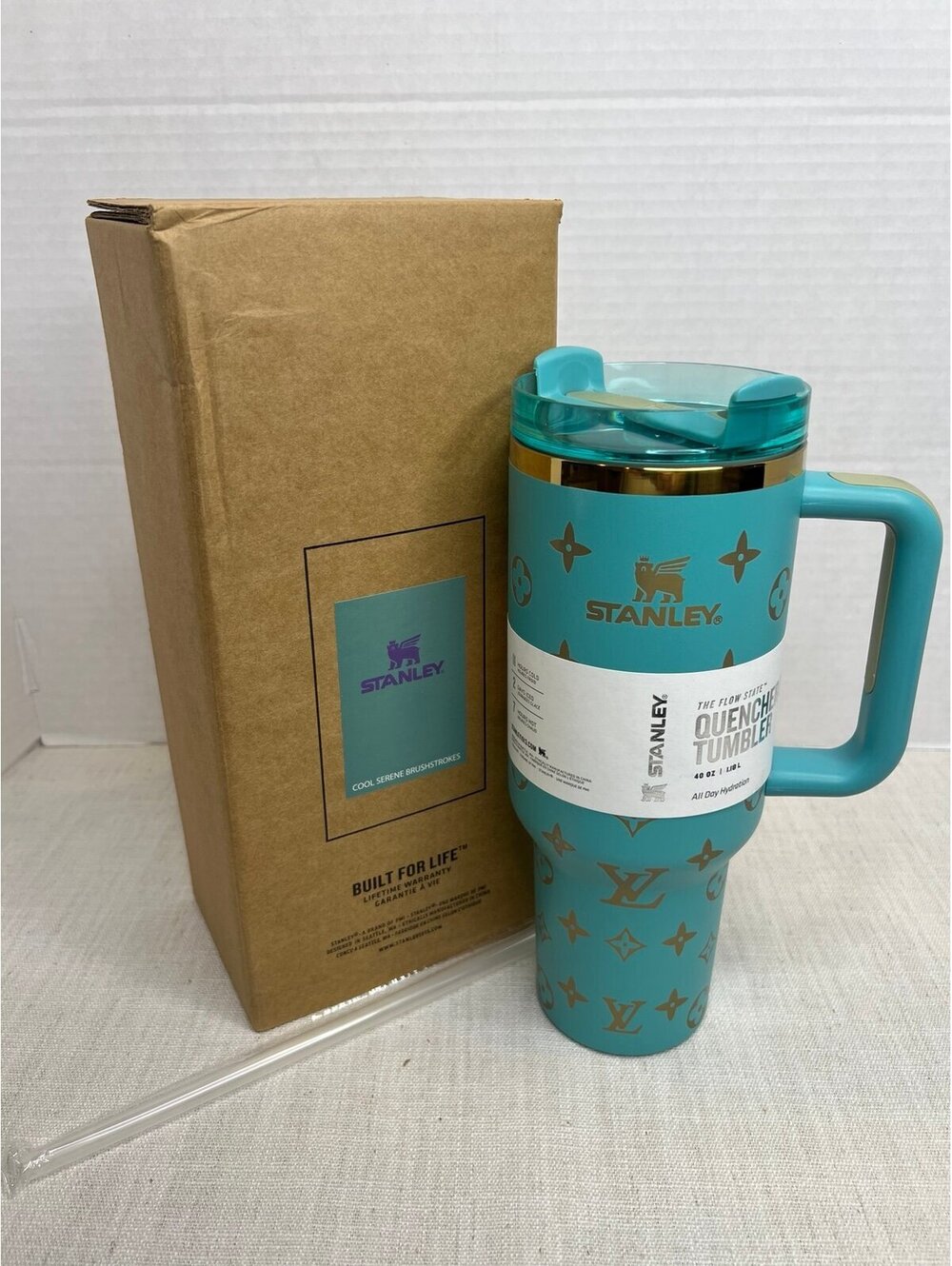 Stanley The Flow State Quencher Tumbler 40oz Blue